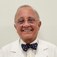 Dr. Néstor Sánchez Colón