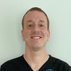Dr. Roberto Pérez Román